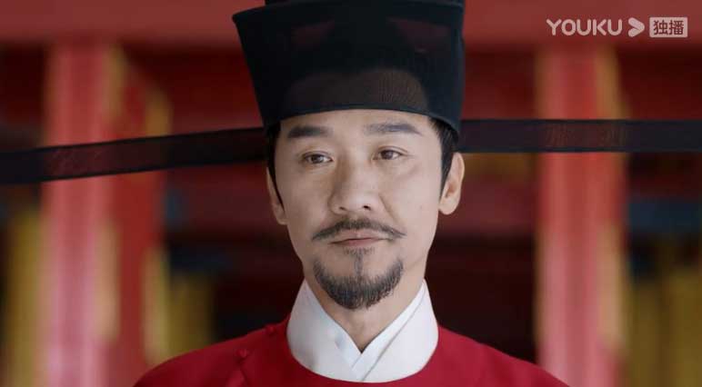 Royal Nirvana: Hung Zhi Jian stares at something